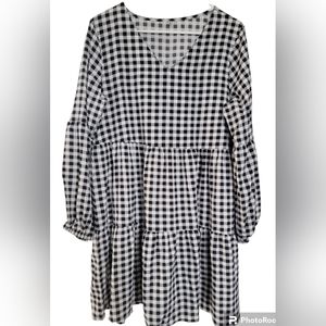 Gingham black and white dress-plaid NWOT size Medium